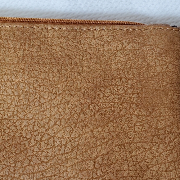 Free People Vegan Leather Tablet Ipad Case Pouch - Picture 4 of 10